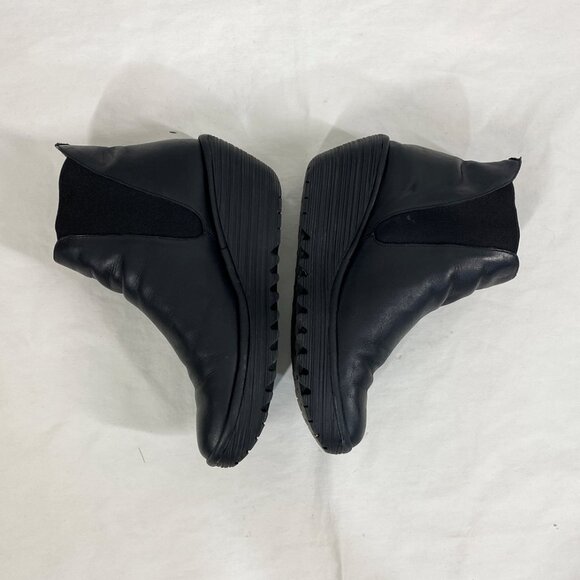 Fly London Ankle Boots Black Leather Pull on Chelsea Wedge Heel - Picture 3 of 11